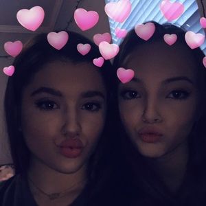 Meet your Posher, Olivia